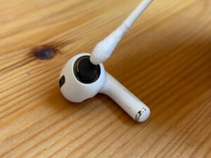 how to clean AirPods